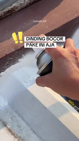 hari ke berapa nih nyelesein masalah dinding bocor? asli ya urusan dinding bocor ini sering terjadi, dinding rumah kamu aman ga? enak ya teknologi sekarang, bisa beresin masalah dinding retak penyebab bocor cuma tinggal di semprot. sat set banget. katanya aquaspray seals and protect ini pertama di indonesia. dari @Aquasprayofficial  #atap #kanopi #bocor #waterproof #solusi 