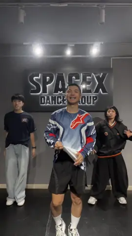 Mie đã xí dụ được a @Cường Seven lắc hônggg 😂😂 Dc: @Chí Hiểnn 🔥🔥 Nhảy cùm @SPACEX MiE ✨  #spacexdancegroup #fyp 