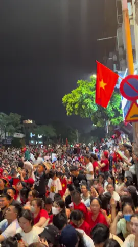 Ngã tư Lê Duẩn - Nguyễn Thái Học ngay lúc nà27/8 #dieubinhvietnam #vietnam 