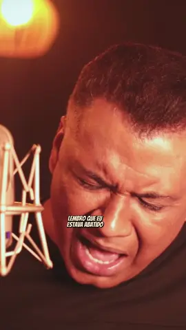 Pai Eu Não esqueci quando me encontrou no chão caído 🥹🙏 Cantor : Wilson Silva  Compositor: Wilson Silva 