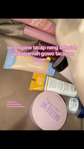 kalo sesekali mau gapapa,lah ini tiap hari😩😩😩😩😩 lama lama bangkrut gw😖