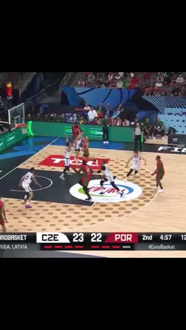 QUETA SHOW TIME  #queta #portugal #eurobasket #celtics #dunk 