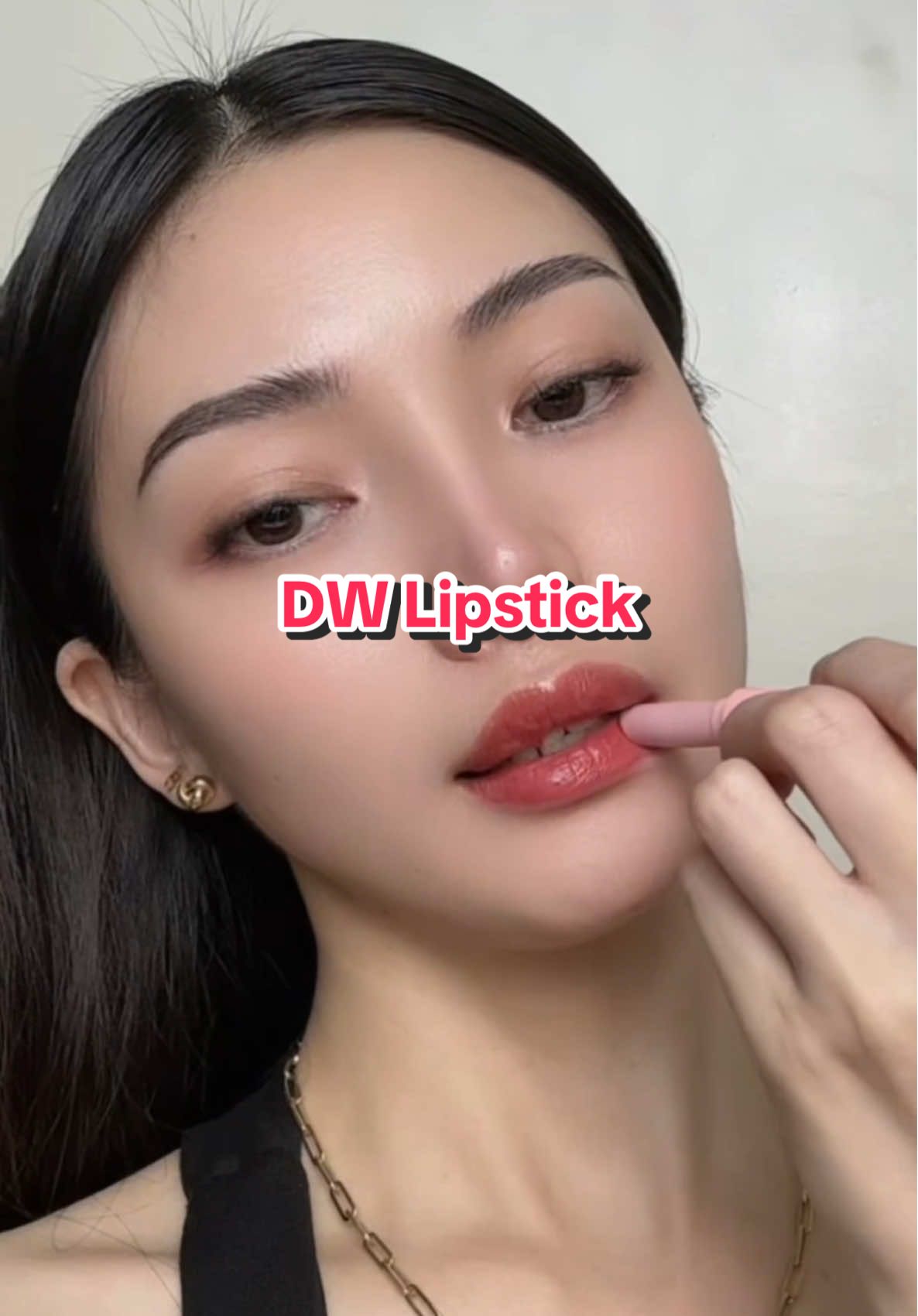 So ganda !! #lipstick #tiktokshop #glasslips #makeup #dw #sexy #glastingliquidlip #gloss 