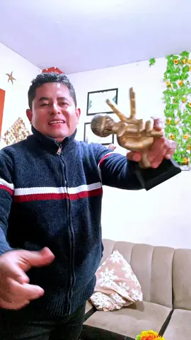 FELIZ CUMPLEAÑOS MAMÁ ❤️#JorgeCotrina #tik_tok #FelizCumpleaños #cumpleañosfeliz 