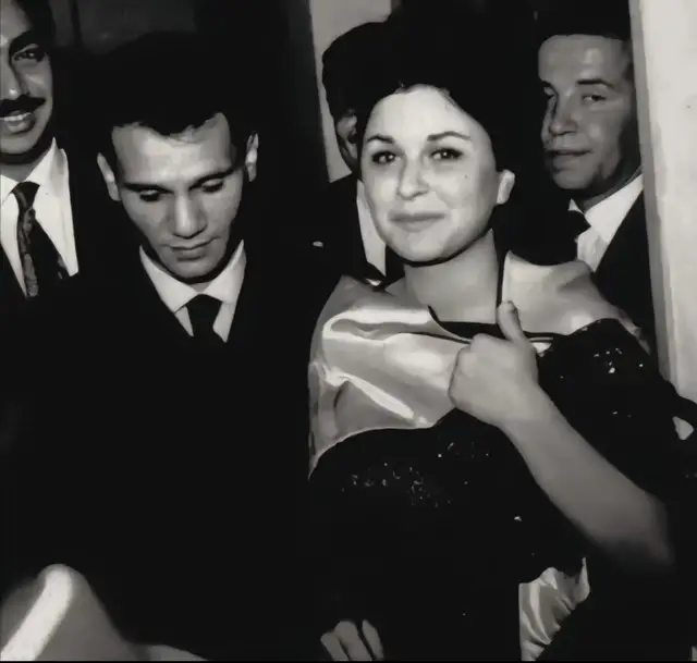 طرب وفن....... العندليب الاسمر عبد الحليم حافظ ❤️🌹🥰