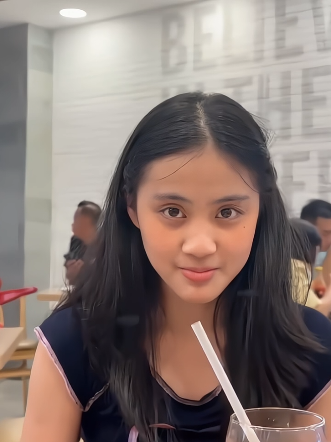 mau gimana pun nanti hasilnya  gw tetap dukung ella,semngat semua semoga kita dijauhkan dari kabar yang buruk yah  #ellajkt48 @jkt48.ella.a 