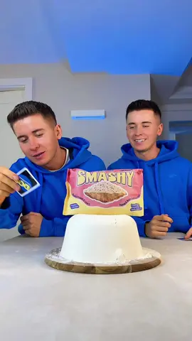 Ten challenge był mega trudny, ale za to nagroda była bardzo pyszna 🥐😋  #SMASHY #żabka #zabka #żabkapolska #zabkapolska [autopromocja]   @Żabka Polska 