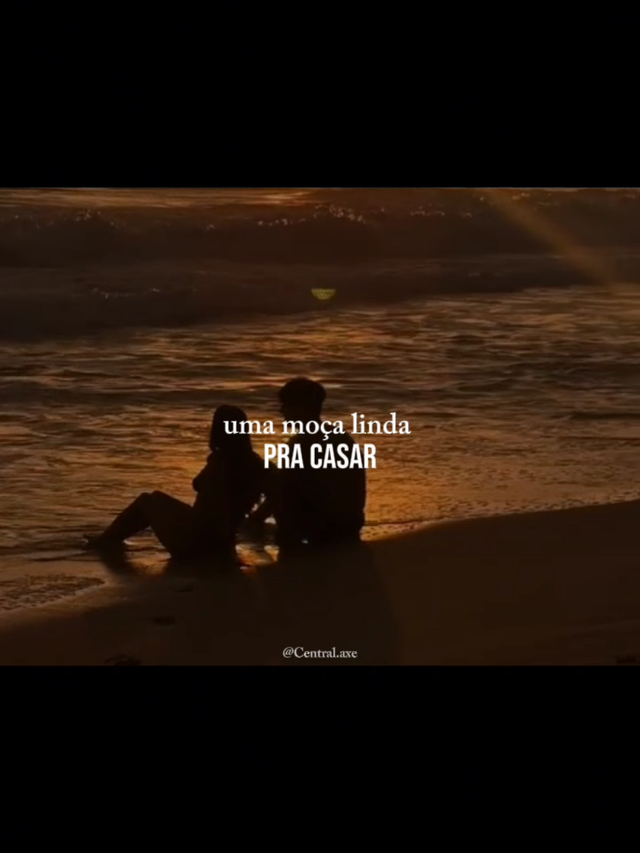 pedi oxum que me mandasse um grande amor 💛#axé #religiao #cançoes #oxum #fyp 