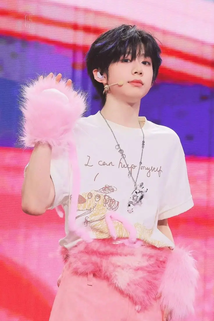 bagi bagi foto yiheng bagian 24 #tffamily #chenyiheng #tffamily🇨🇳💫 #tffamily_4th_generation #tfstan 