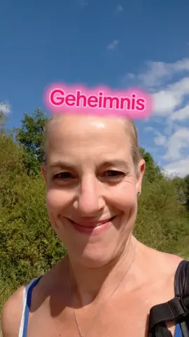 Wenn Du kein Geld geschenkt bekommst und auch kein Geld investieren kannst, lohnt es sich auf jeden Fall ein zweites Standbein aufzubauen! Bau dir ein wiederkehrendes Einkommen auf! 💰 Mit netten Menschen und viel Unterstützung 😇 Weltweit 🌍 ✅ Ohne Risiko! ✅ Ohne Investition! ✅ Ohne Produkte verkaufen zu müssen! ✅ Ohne Krypto oder Trading #Selbständig  #Geld #onlinebusiness  #onlineshop  #Rente