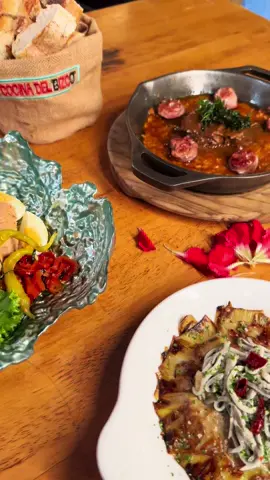 ¡Esto es #lacocinadelbizco, el FENÓMENO de la #Condesa al que todos quieren ir! 🇪🇸 El Chef Jesús Pedraza nos explicó todo acerca de este excelente rincón de Madrid en la #CDMX #Restaurantes #Roma 