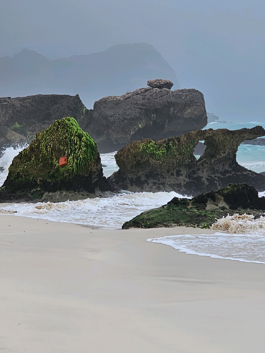 شاطئ الفزايح #صلاله  #beach 