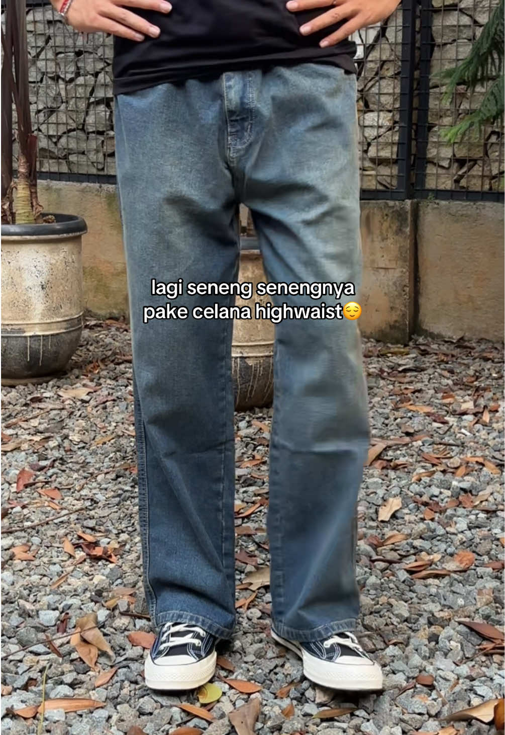 jujur celana ini keren sih😣 #celanajeans #celanajeansmurah #highwaistjeans #jiniso #rekomendasijeans 