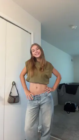 ✌️ #fyp #viral #outfit #outfitinspo #foryoupage #OOTD #foryou 