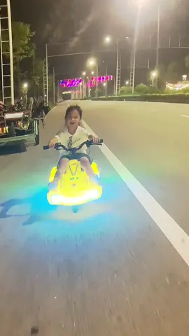 chúc mừng sn bé iu