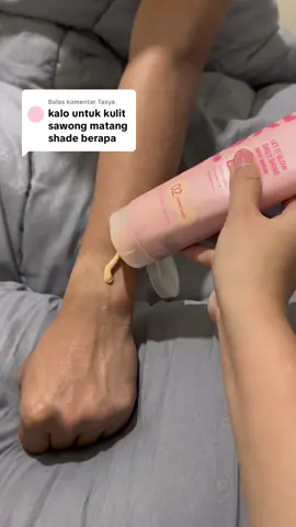 Membalas @Tasya warna kulit sawo pakai shade 02 ya #lavojoy #bodyserum 