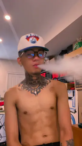 Like a queen 👸 not king  🇵🇭🫶🏻🇨🇦