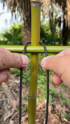 Genius Knot! #knot #rope #knottutorial #knottutorials #campinghacks #camping #knotsforfishing #knotsforbeginners #lifeskill #LifeHack #boyscouts #bushcraft #survivalskills #Outdoors #knotting #sheetbend #hitch #simpleknot #bestknot #knotsforcamping