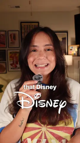 Disney hooks us in seconds… Start with tension, excitement, or change and watch your retention grow 😌👀 #socialmediatips #socialmediamarketing #videohooks 