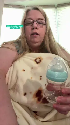 Breast feeding momma Oberni newborn glass baby bottle u need these they will help u out with colic for sure #oberni #obernibabybottles #babybottles #baby 