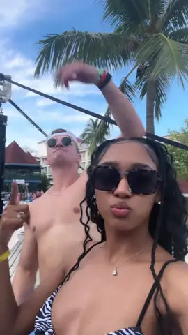 Here for a good time 🕺💃 #fypシ #goodtimes #bahamas #edmtiktok #dance 