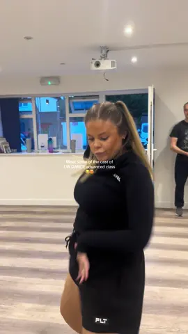 Meet some of the cast of LW DANCE advanced class 😂😍 this was hilarious to film 😭  #dance #danceclass #commercialdance #kent #sevenoaks 