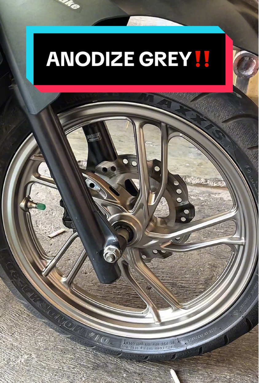 Cat velg motor menggunakan sapporo anodize grey‼️ #sapporo #sapporoultimate #anodizegrey #vario150ledold 