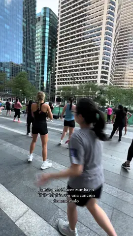 Ame la clase, full energía y el profe no sabía que eran de argentina el grupo 🇦🇷 🤣🫶🏽#philadelphia #zumba #nenemalo #Fitness 