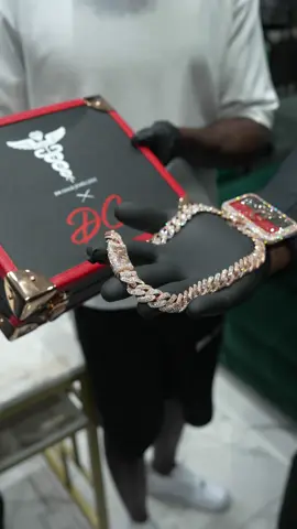 Angolan Pendant & Cuban Chain🇦🇴 Multi-Cut Diamonds, Inverted Raised Pointers 😮‍💨The Right Way isn’t just a saying it’s a standard that can’t be replicated.  #pendants #angola #jewelry #jewellery #luxurylife
