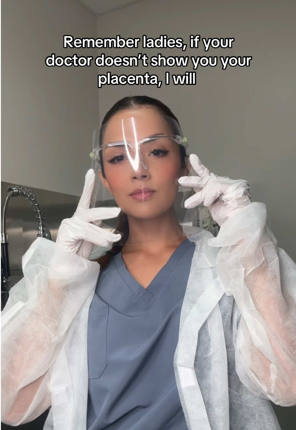 Because every mama deserves to see the organ that gave life  #PlacentaEncapsulation #Postpartum #placenta #fyp 