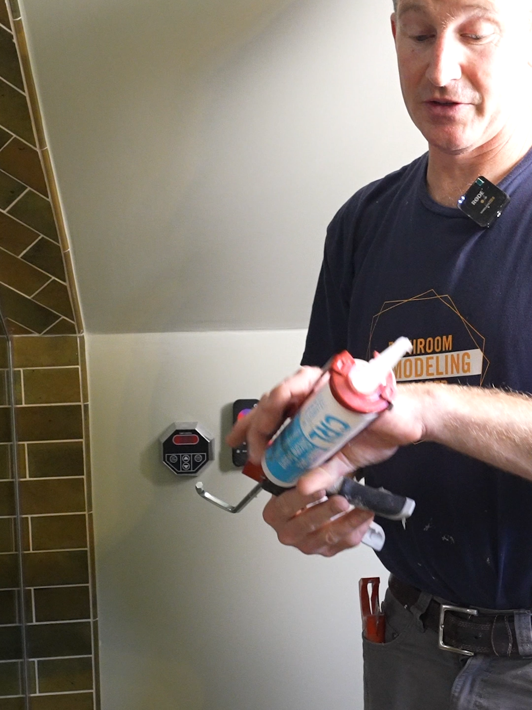 Water Clear Silicone for Shower Glass #DIY #homeimprovement #bathroomremodelingteacher #caulking