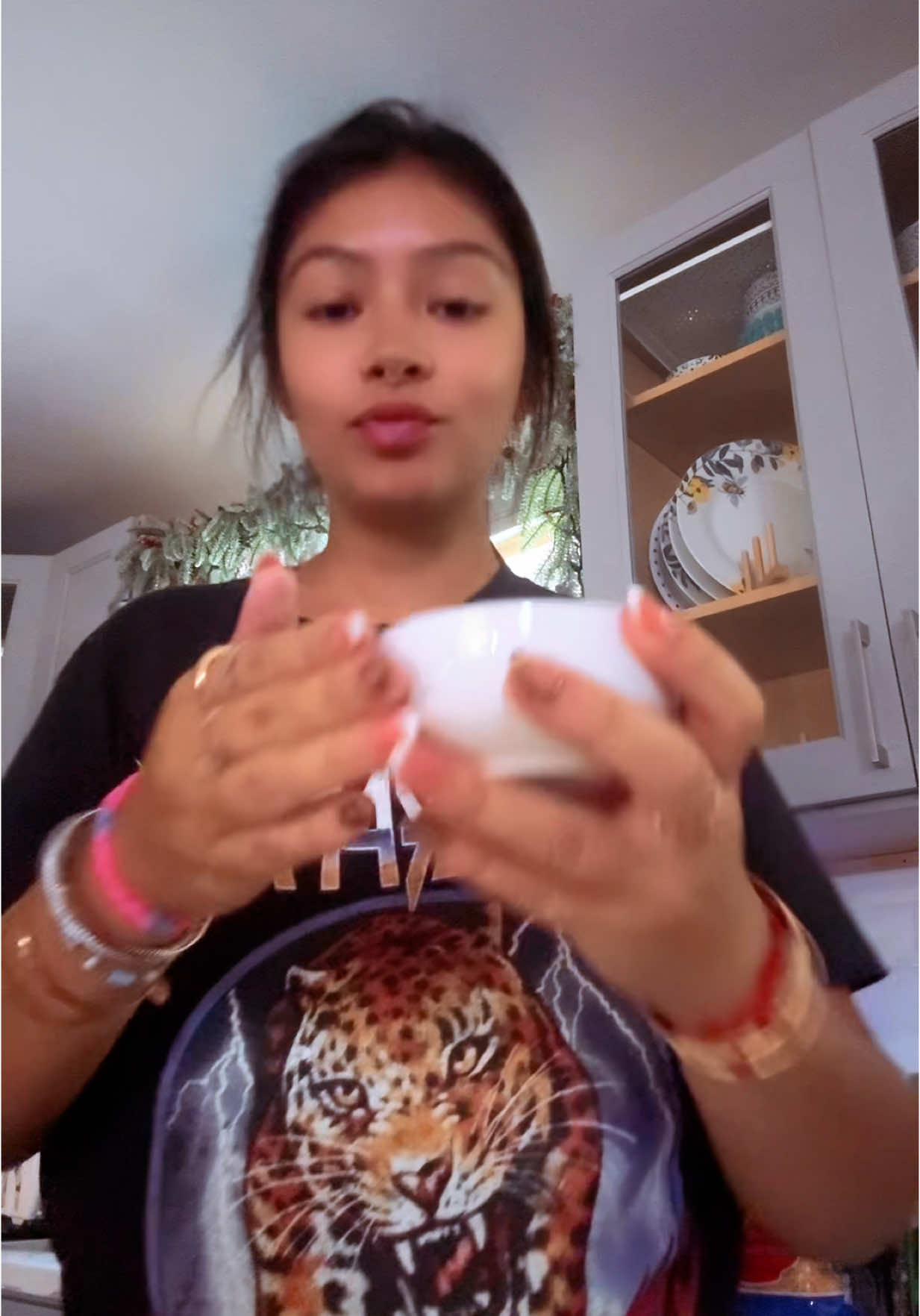 Let’s eat blueberries 🫐 #fyp 