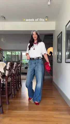 which outfit is your fav ??? i can’t get this song out of my head LOL anyway happy august !! 🤪🤪 #transitionalfalloutfit #coolfashioninspo #colorfulstyle 