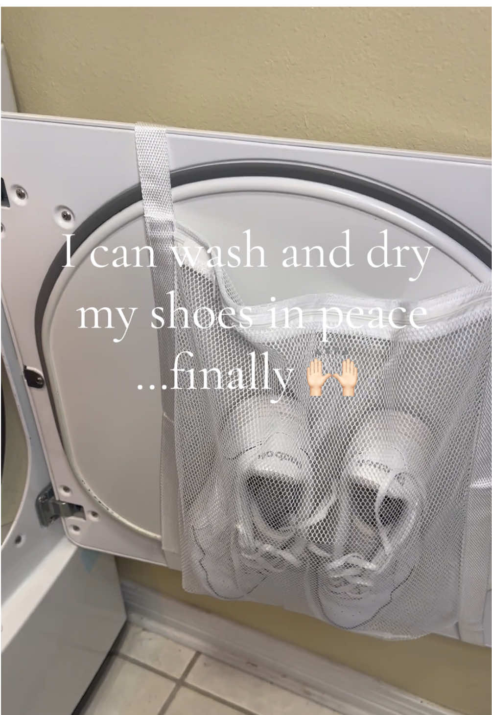 All of my shoes are about to get a good wash and dry! No more sounds of bowling balls getting tossed around the dryer 🙌🏻 #shoecleaning #laundryhack #dryingshoes #laundryshoebag #laundrymeshbag #dryer #tiktokshop 