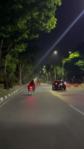Seru ya keliling Pekanbaru malam-malam #fypシ゚viral #fypage #pekanbaru 