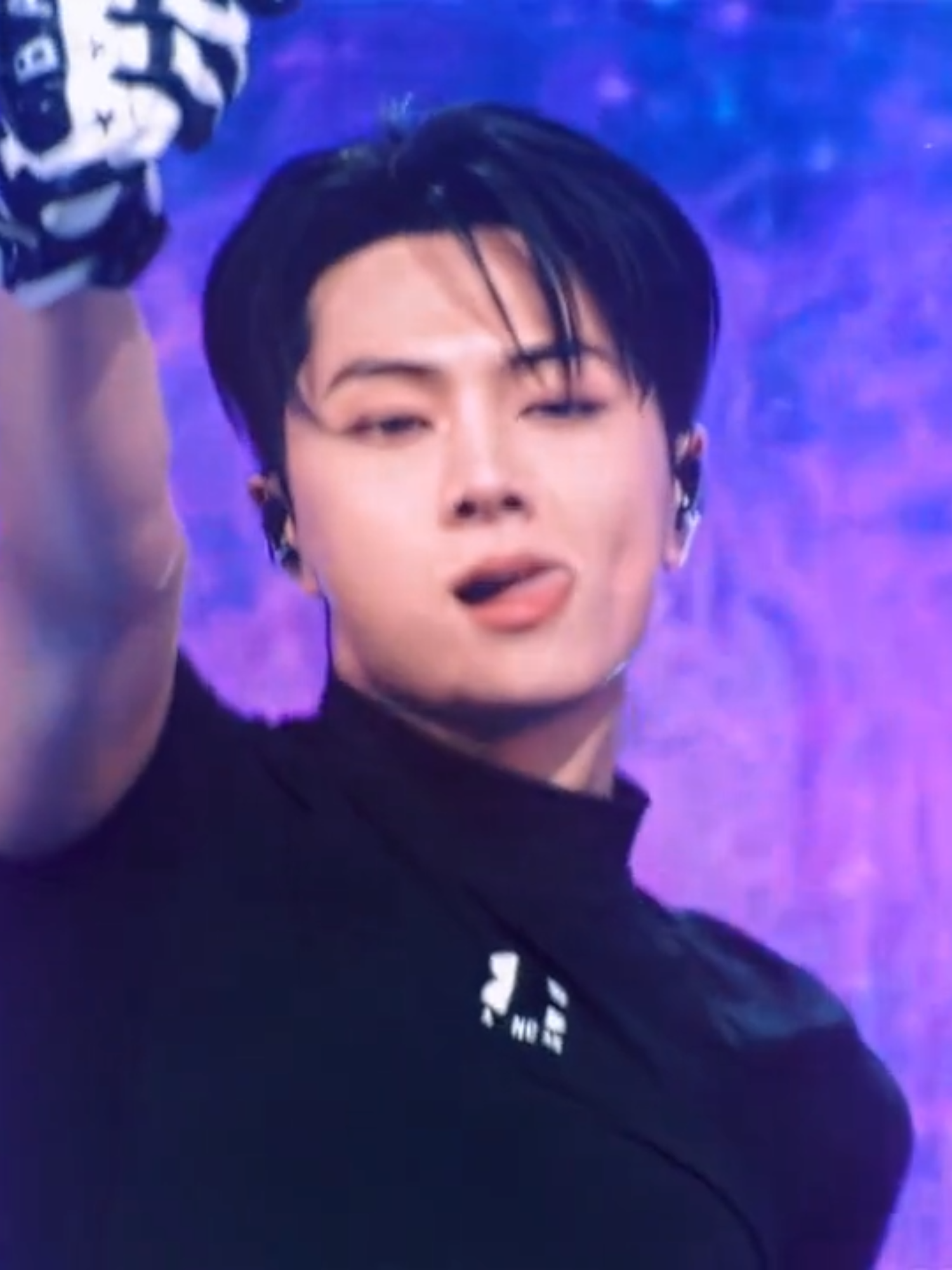 #jay #jayedit #parkjeongsong #enhypen #edit #enhypenedit #jaypark #aftereffects #kpop #fy #fyp #engene ★ upload method ★ TG: @editing_news