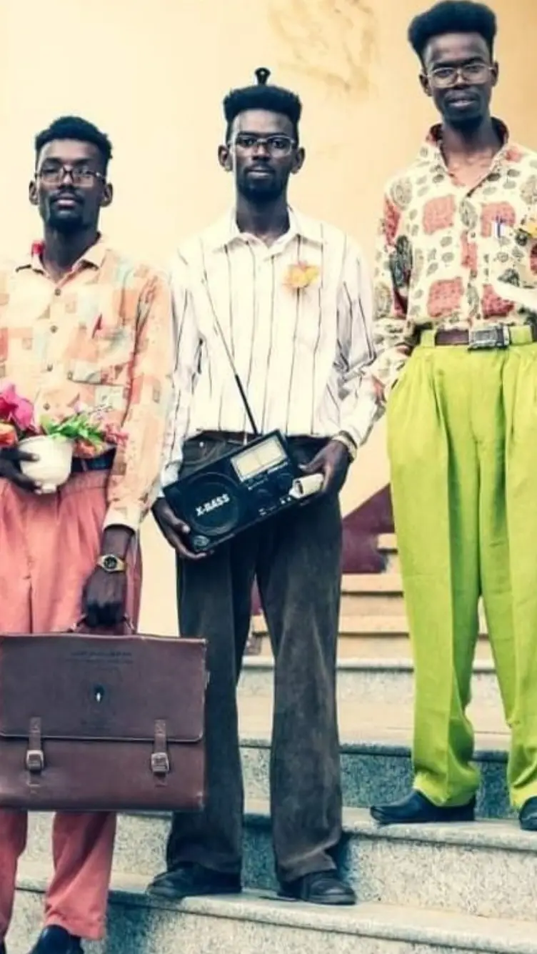 إطلاله مختلفه لطلاب في جامعة كردفان بأزياء السبعينات 🥹❤️ #اغاني_سودانية #من_طرف_الحبيب_جات_أغرب_رسائل #روائع_الحقيبة_السودانية #حقيبة_الفن_السوداني #سودانيز_تيك_توك_مشاهير_السودان 