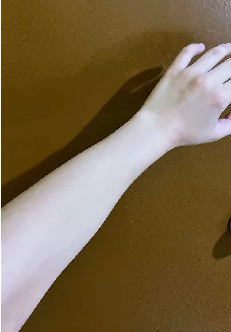 sobrang dami na sold nito ,diyan mag kaka ganyan kadami kong hindi sya effective ,kaya tray niyu na para mag glow glow narin skin niyu at pumuti 🥰😍🫶🏻 #alphaarbutinserum #alphaarbutin #glowskin #faceandbodyserum 