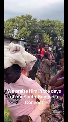 Praising God in the Days of our Youth ❤️❤️❤️❤️#praise #dance #karamoja #music #fyp 