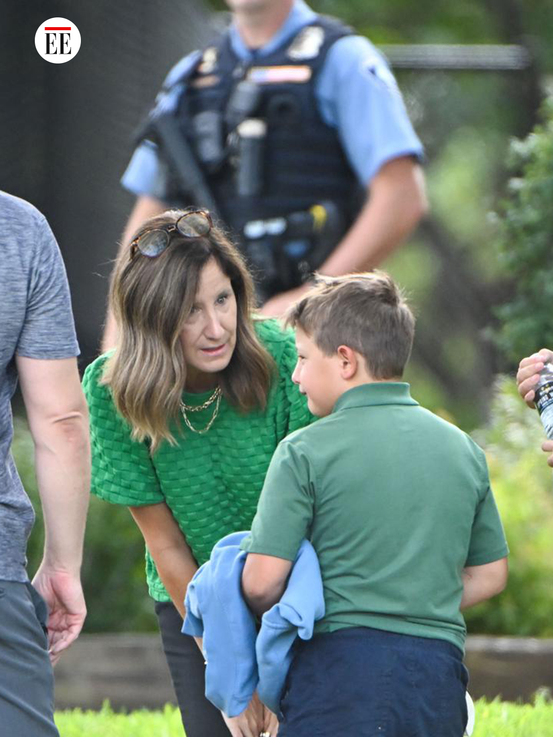 Un nuevo tiroteo ocurrió en Estados Unidos. Esta vez los hechos se registraron en una iglesia católica en Minneapolis, estado de Minnesota, donde los estudiantes estaban celebrando su primera misa del nuevo año escolar. Los primeros reportes indican que un niño de 8 años y otro de 10 fallecieron, además de que otros 17 individuos resultaron lesionados. De ellos, 14 son menores de edad.