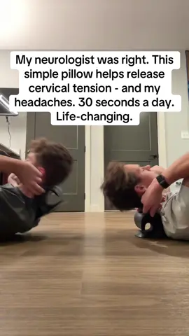 Neck pillow #neckpillow #relief #neckpain #crack #sale 