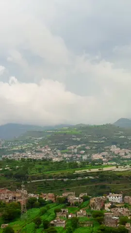 مناظر طبيعية من اليمن  تصوير جديد اليوم من طريق المحمول في محافظة اب اليمن صيف2025
