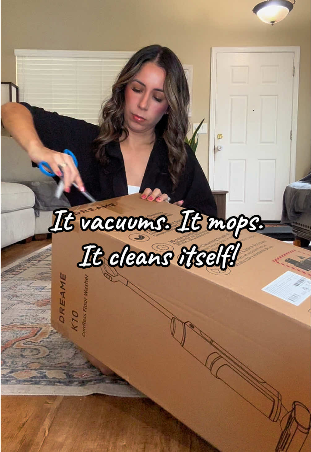it vacuums, mops, and even self-cleans. The ultimate mom-life upgrade for everyday spills. #dreamevacuum #mopvacuum #cleaningtools #vacuumandmop  #homecleaning