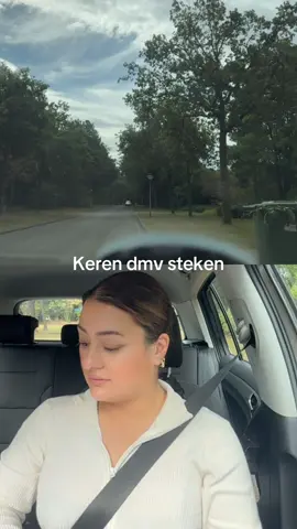 Bijzondere verrichting: keren dmv steken 1e keer stoeprandje meegepakt maar de 2 e keer ging netjes.. #rijbewijs #cbr #eindhoven #rijinstructrice #rijschool 