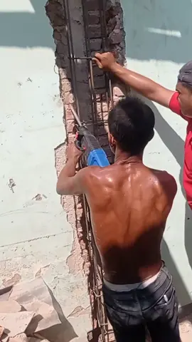 proses bobok tembok suntik cakar ayam #rumah2lantai #cakarayam #renovasirumah #boboktembok #pembuatantiang 