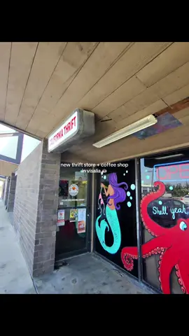 California Thrift and Obscura Coffee on Ben Maddox! love love loved it here, so close to my house! my iced coffee was literally 10/10!!! definitely my new fav spot in town, can’t wait to go back and try more things/ thrift around! 😊 @coffee.obscura @California Thrift #visalia #visaliacoffee #559 #thriftshop 