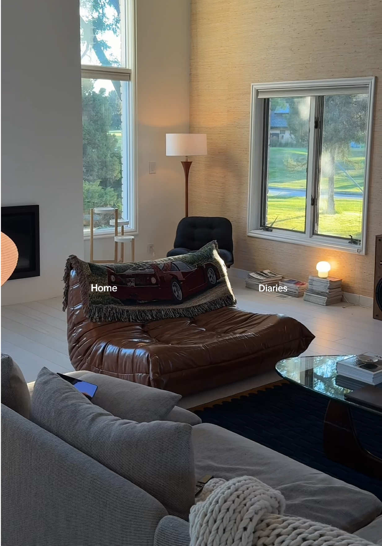 Wednesdays #midcentury #aesthetic #interiordesign #Home 