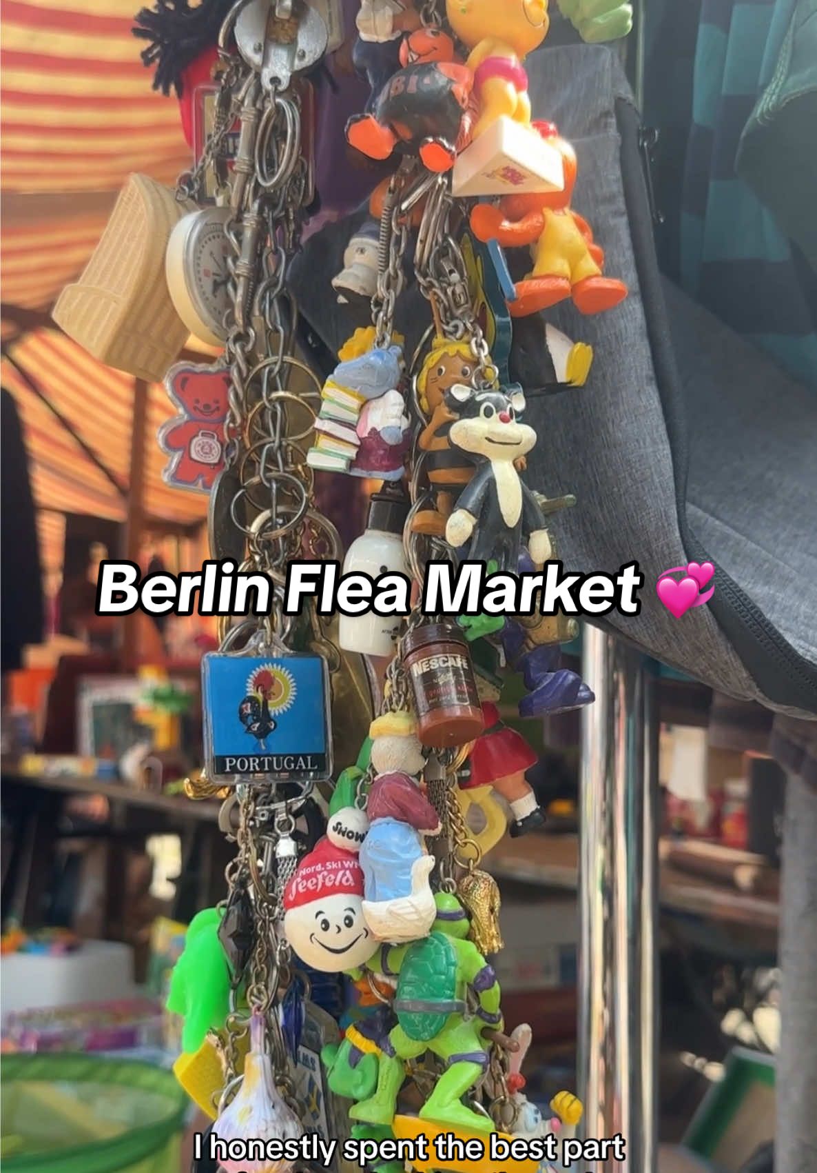 Jordan Flea market in Berlin 💖 Runs every 2 weeks in Jordanstraße, between Neukölln, Kreuzberg and Alt-Treptow. Would defo recommend for your next visit 🌟  #thrifting #fleamarket #vintage #secondhand #trinkets 