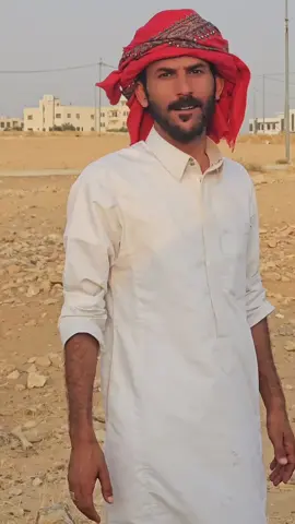 لسنا حقودين ولا قلوبنا سوداء.. ولكن لا نطيق رؤية من يؤذينا ونرجعه غريب كما كان....✌️