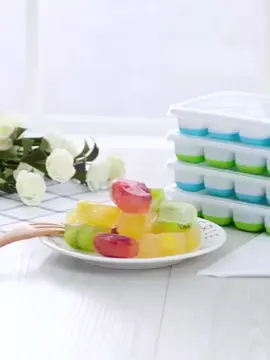 kit 4 formas de gelo silicone com tampa rígida flexível fundo 14 cubos retangular multiuso lavável  #formas #gelo #silicone #VaiqueÉSua 